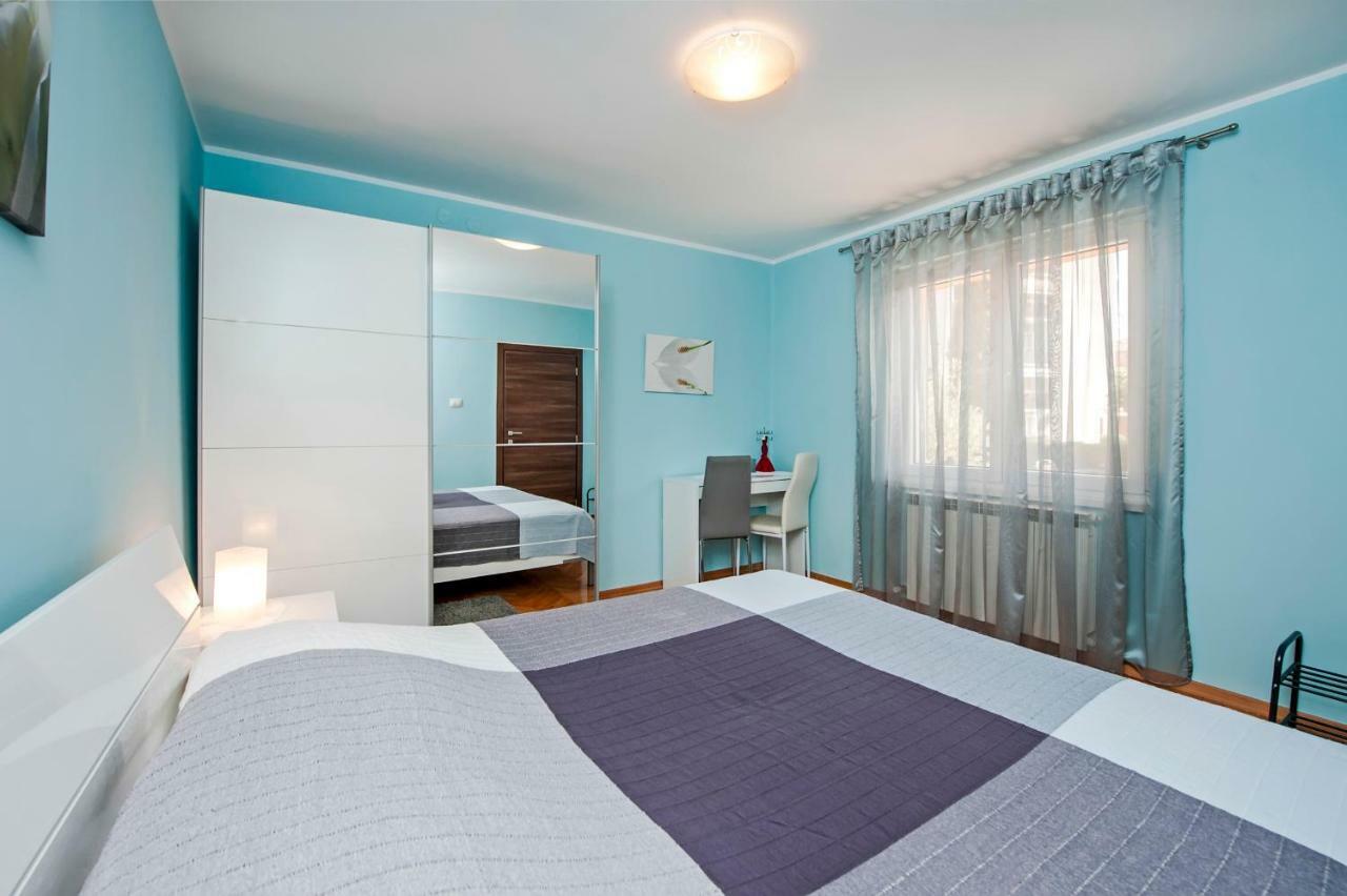 Apartment Anastasia ロヴィニ エクステリア 写真